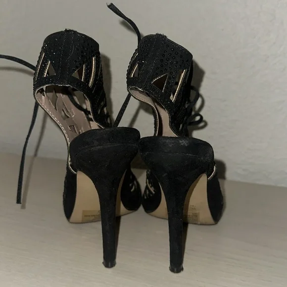 Betsy Johnson Elegant Black Lace-Up Women's Heels size 6.5 - Picture 4 of 7